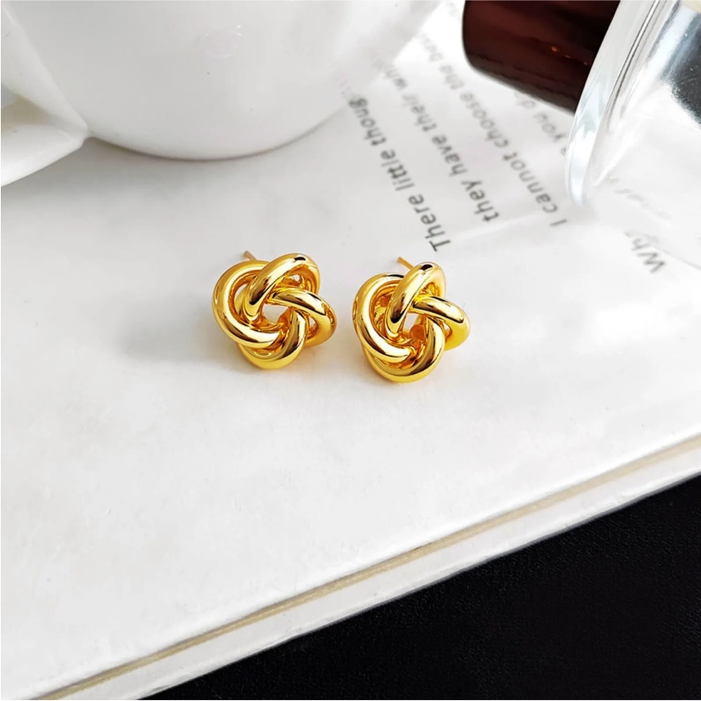 Knots Earrings